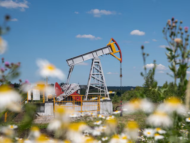 Oil prices rise on doubts US-Iran peace talks will ease Hormuz disruption