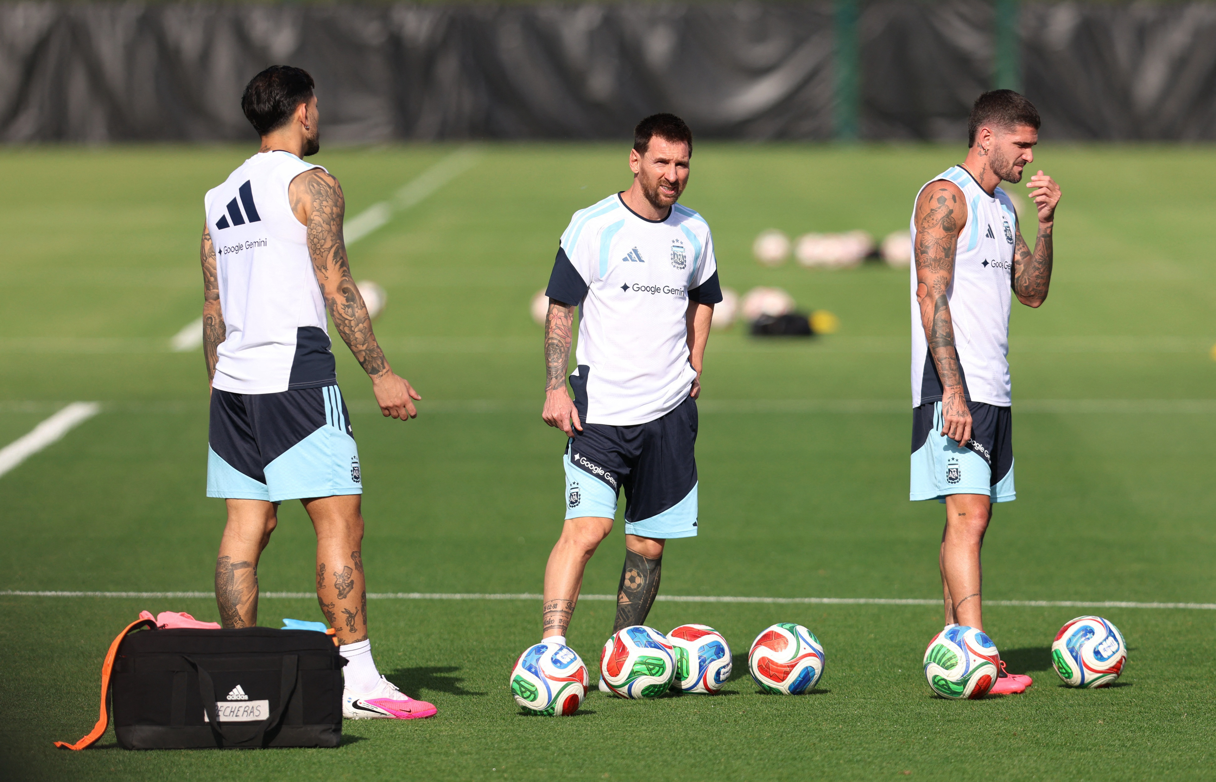 Argentina vow to respect Algeria after 2022 opener scare