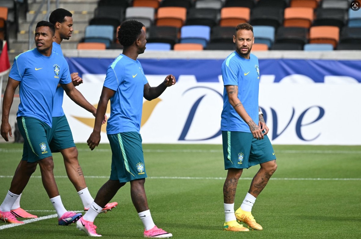 Neymar 'well enough to play more minutes' against Japan