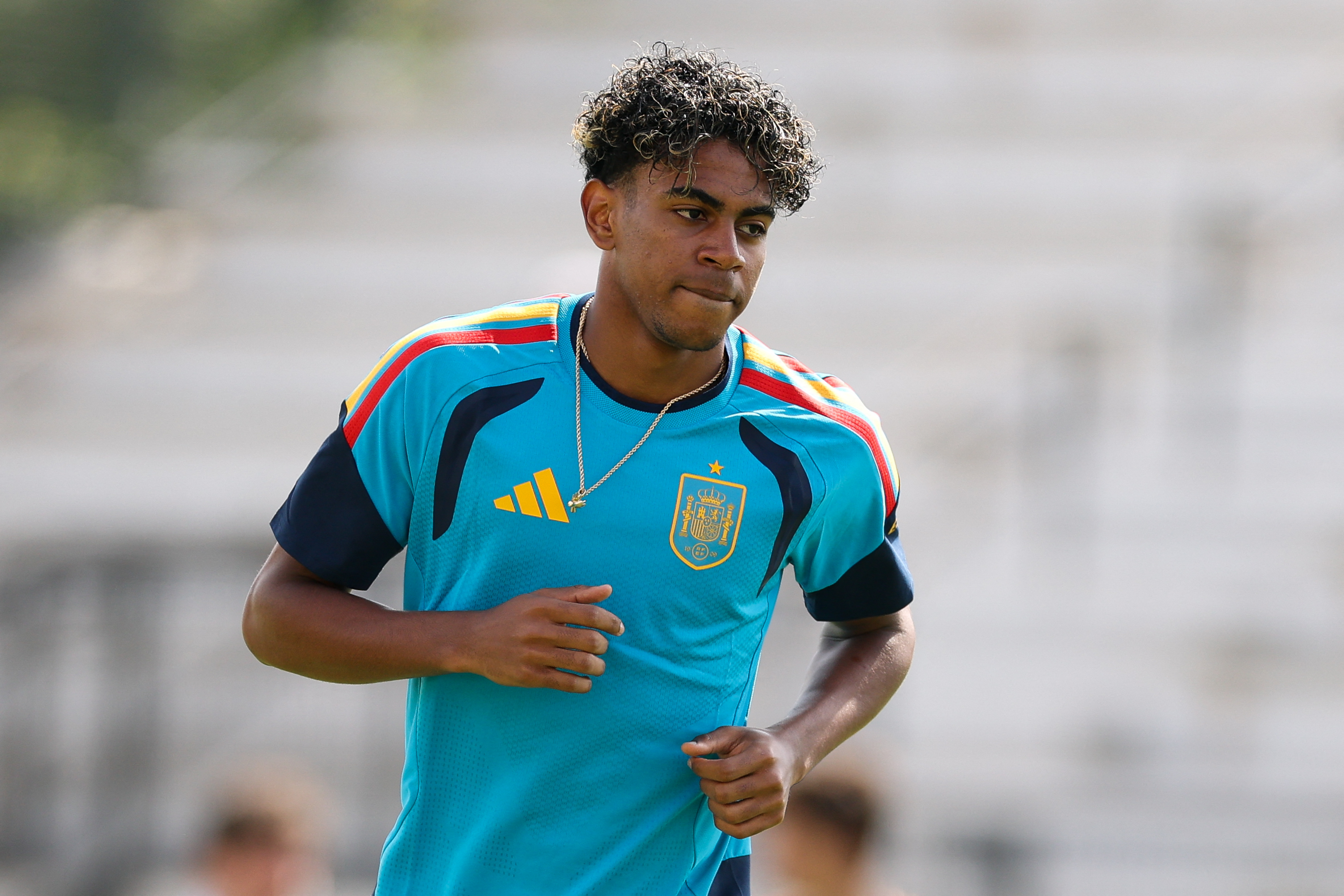 Yamal starts on bench for Spain, Cape Verde led by Mendes