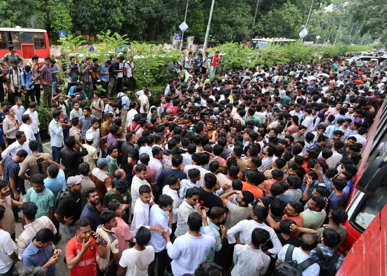HSC examinees take to streets nationwide, demand education minister’s resignation