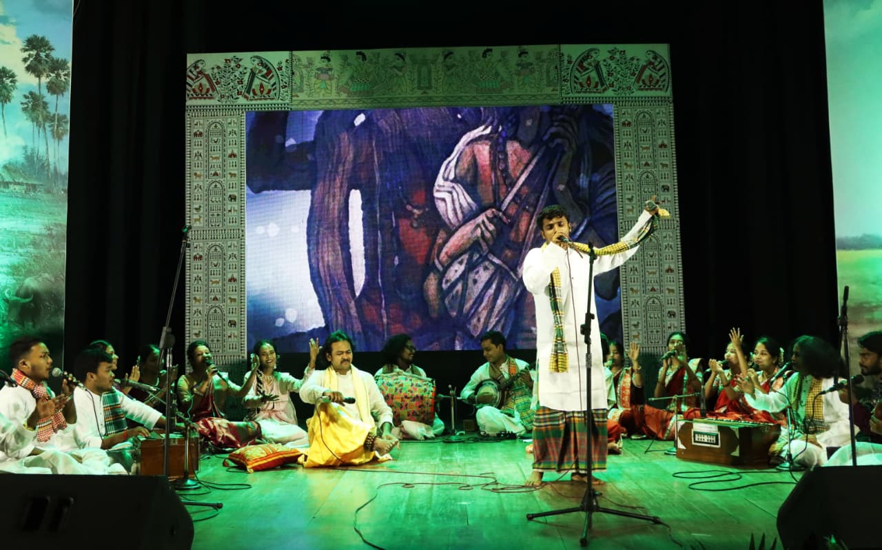 Nazrul’s traditional Leto Gaan staged at Shilpakala Academy