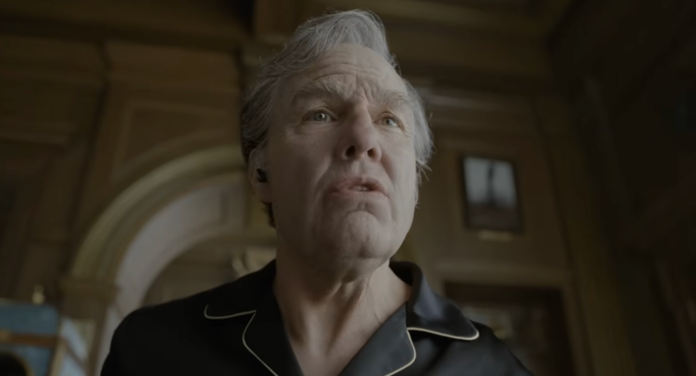 Tom Cruise takes on striking new look in ‘Digger’