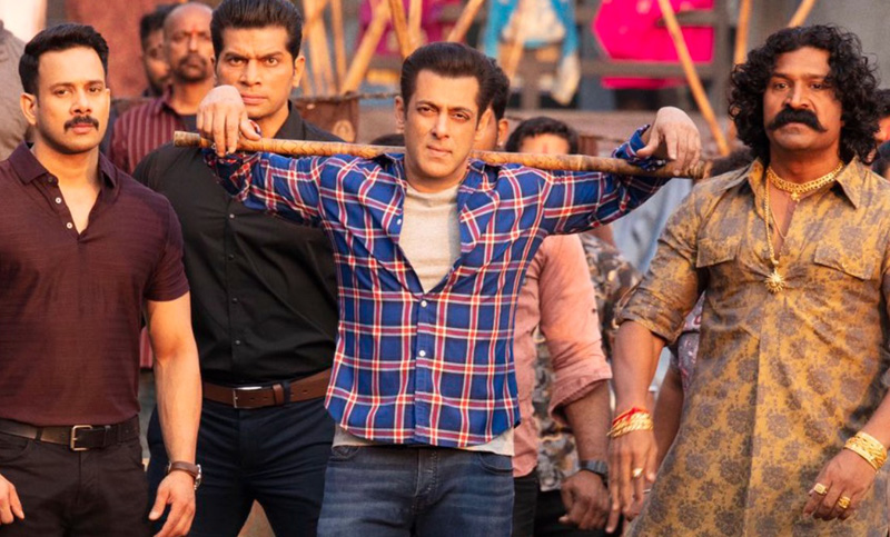 Salman Khan files defamation suit against critic who reviewed “Radhe”