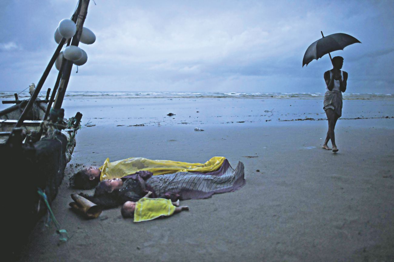 At least 15 killed as Rohingya boat sinks 