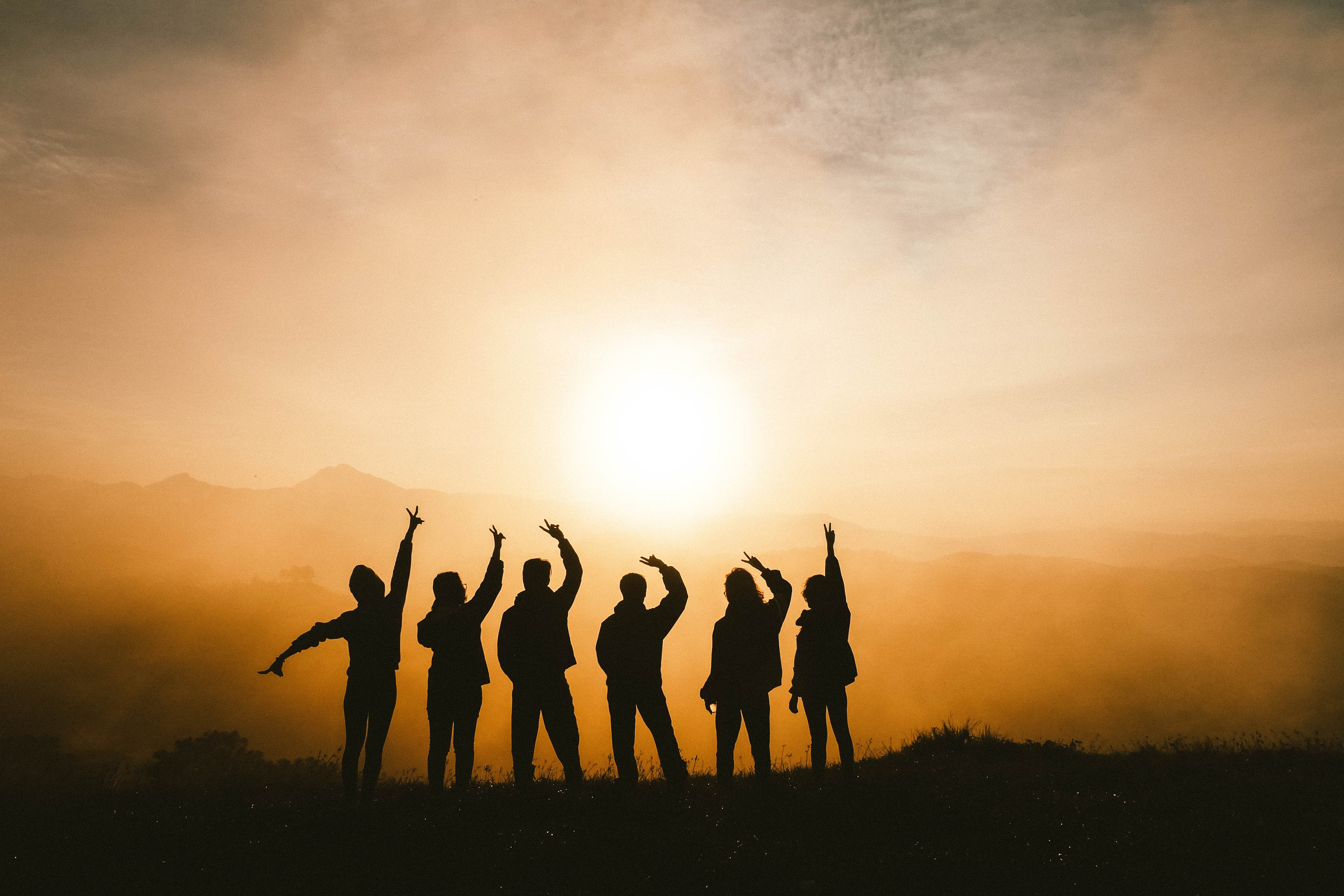 How to travel with a group on a budget