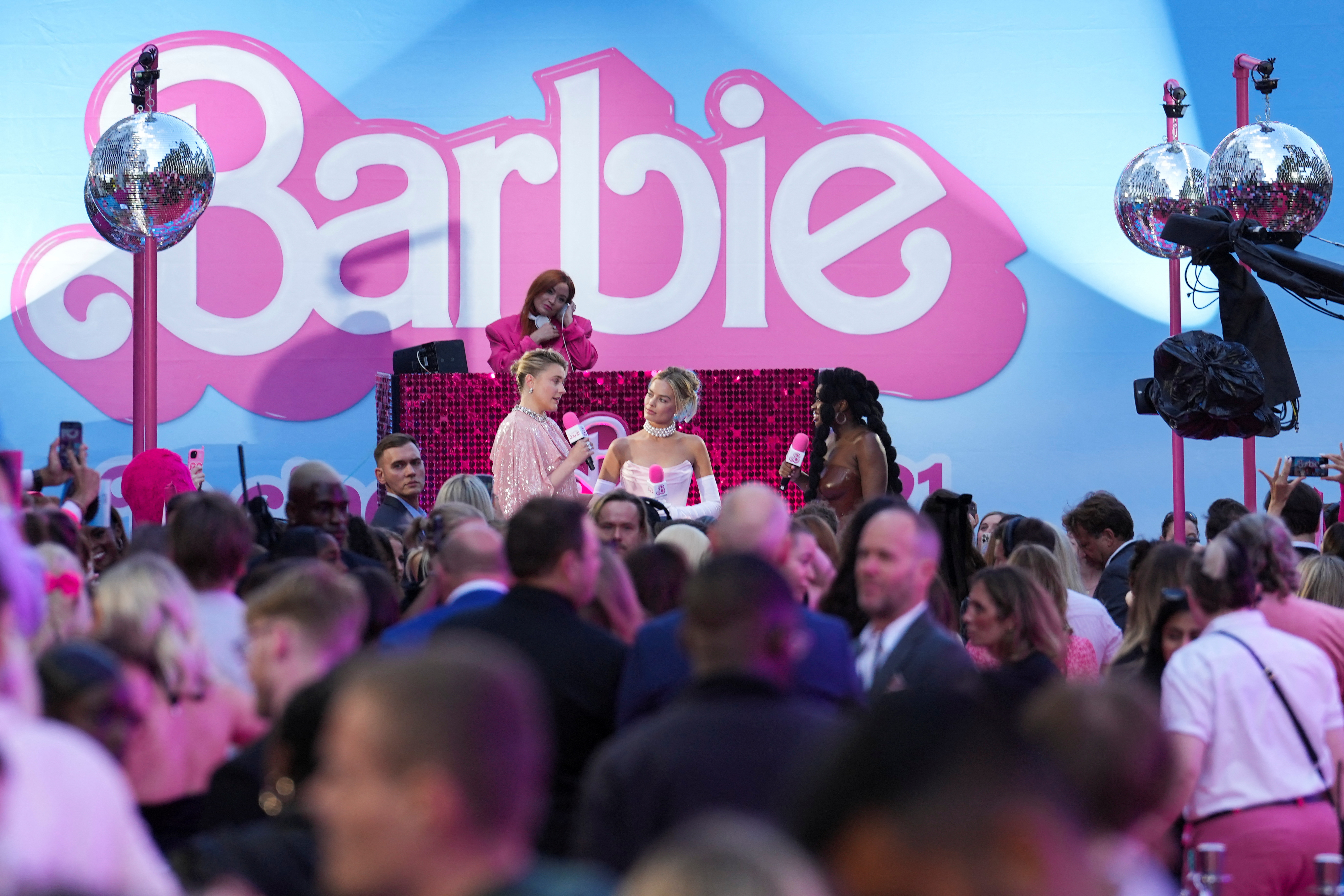 Movie fans hit the multiplexes for 'Barbenheimer'