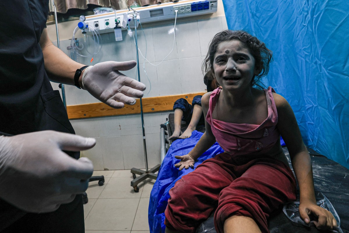 500 killed in Gaza hospital massacre