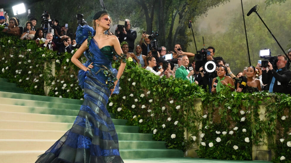 Hummingbirds and hooves take over the red carpet at Met Gala
