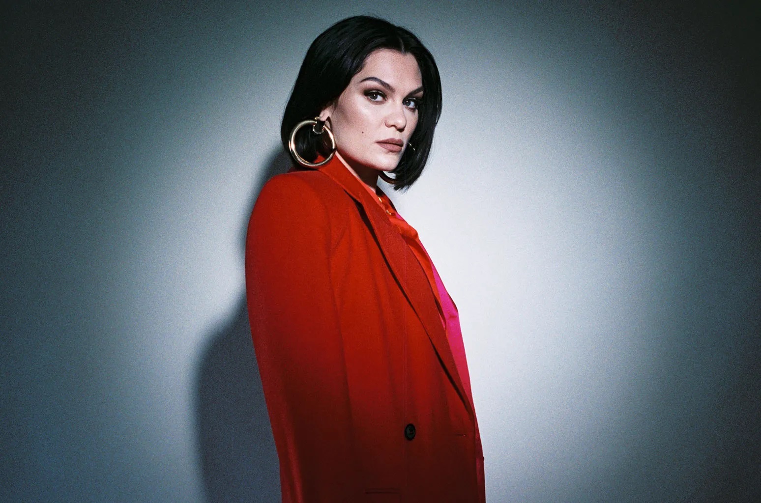 Jessie J reveals cancer diagnosis ahead of surgery