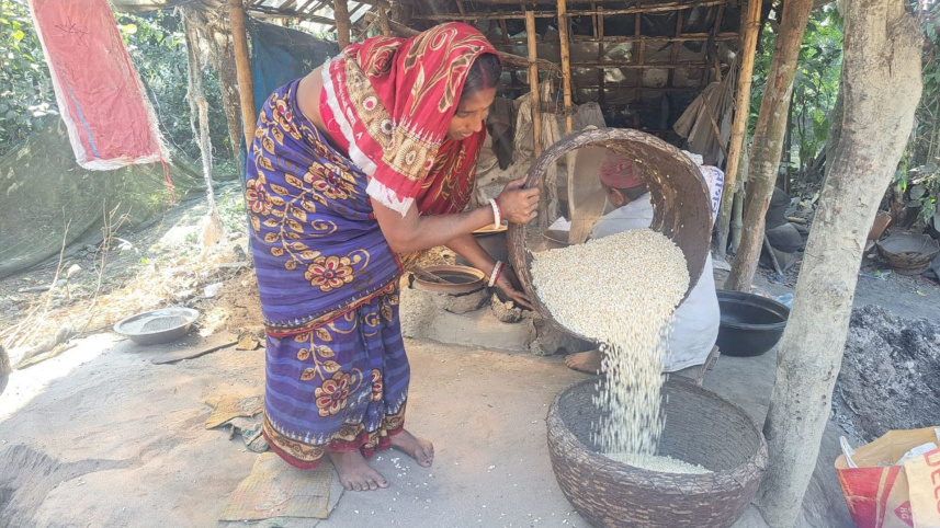 Demand surges for traditional puffed rice during Ramadan in Barishal ...