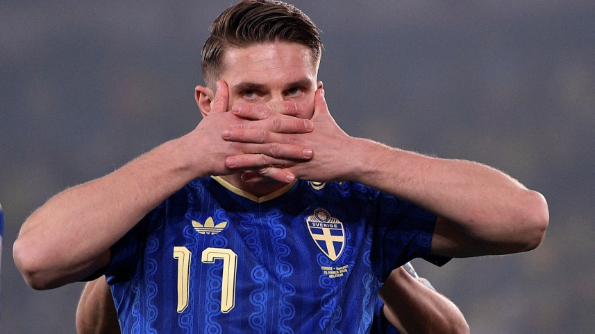 2026-03-26T215559Z_933592851_UP1EM3Q1JLD5L_RTRMADP_3_SOCCER-WORLDCUP-UKR-SWE.JPG