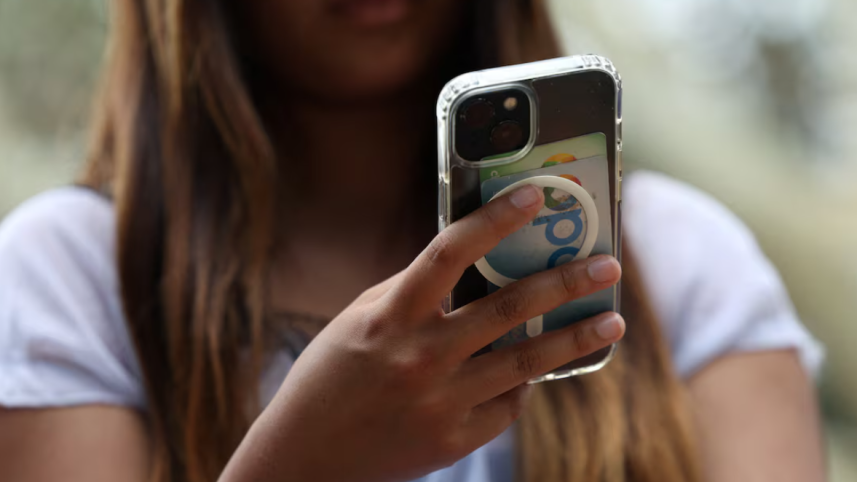Social media ban UK