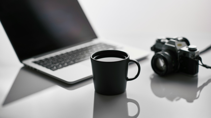Cafés are becoming workspaces and here is why they work