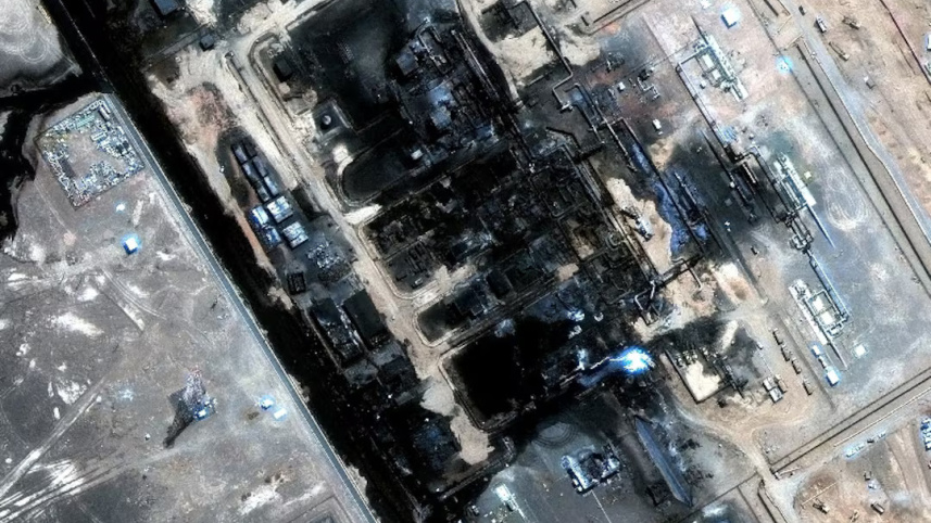 Saudia Oil damage.jpg