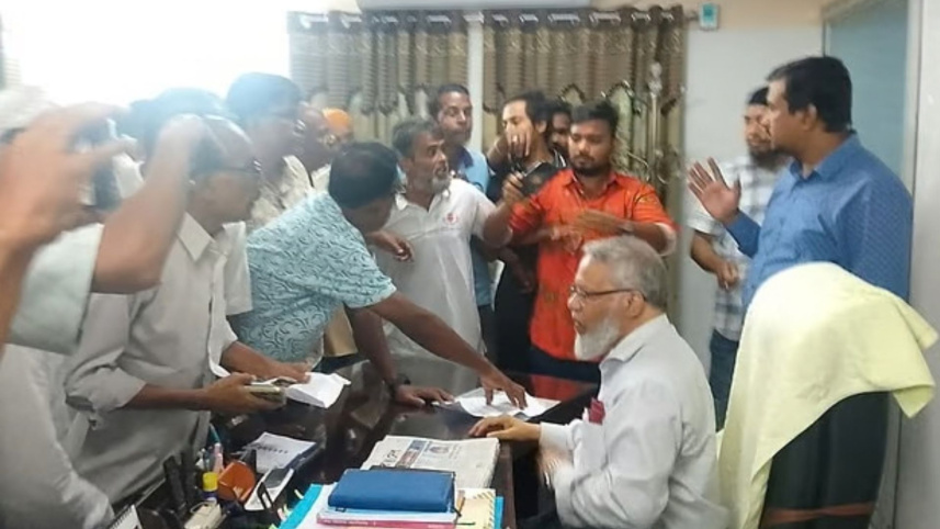 Rajshahi Medical University VC resignation