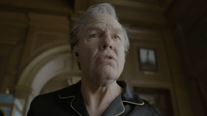Tom Cruise takes on striking new look in ‘Digger’
