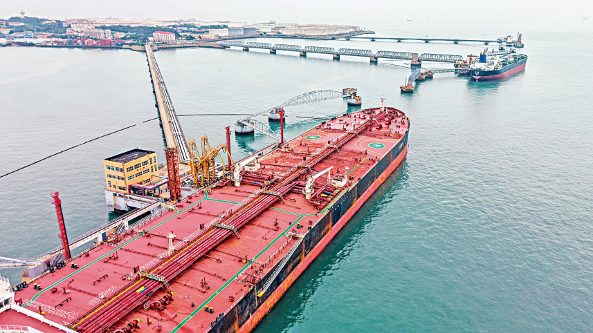 Tankers-unload.jpg