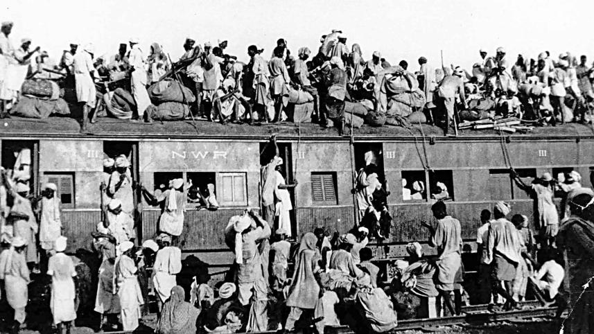 Overcrowded-train.jpg