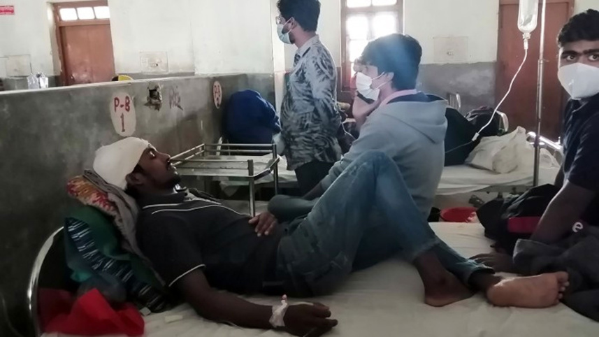 Attack-Barishal-University-students.jpg