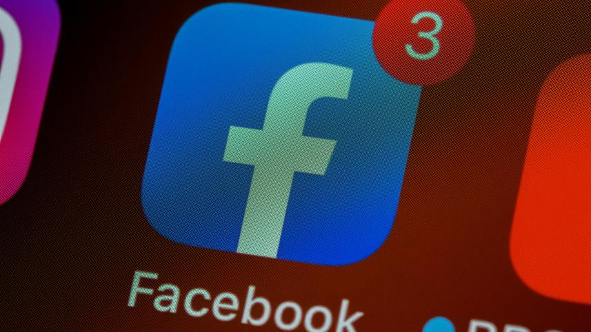 Facebook and Messenger down in Bangladesh