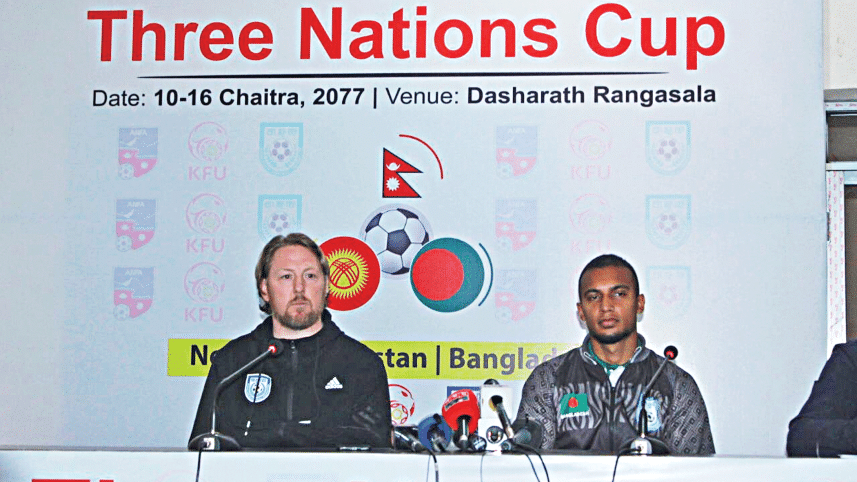 Bangladesh-coach-Jamie-Day.gif