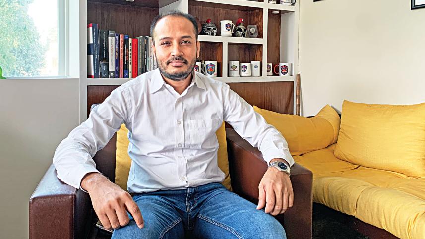 bomb-disposal-unit-chief-Rahmat-Ullah-Chowdhury.jpg