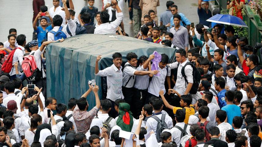 students-road-safety-procession.jpg