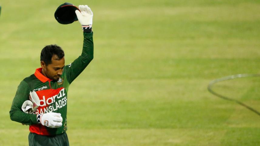 Mushfiqur mom.jpg