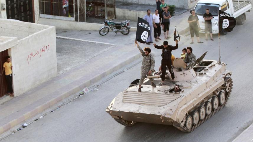 axe-islamic-state-tank.jpg