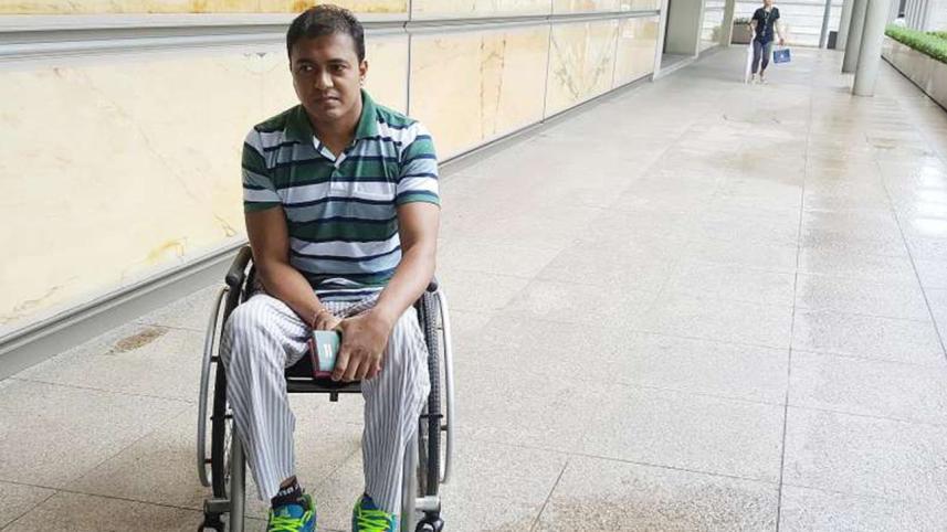 BD paralysed wb.jpg