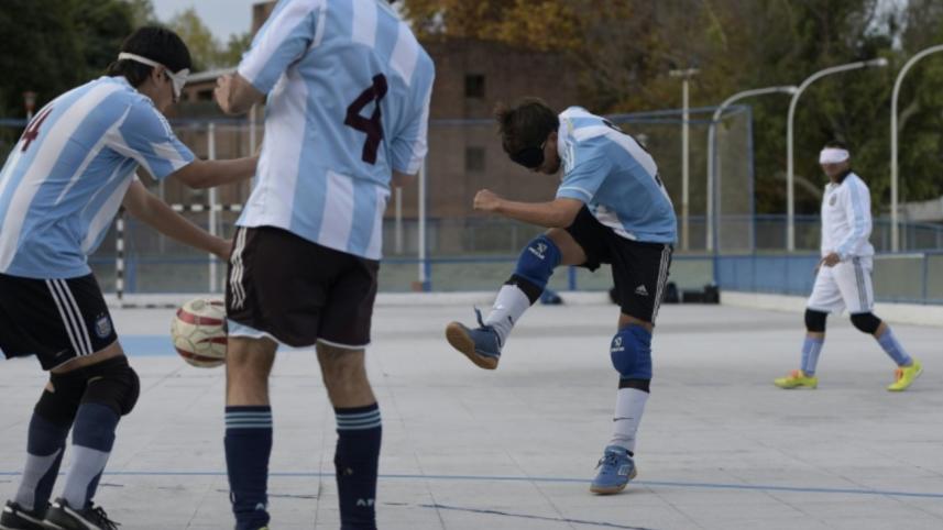 blind_messi.jpgns_.jpg