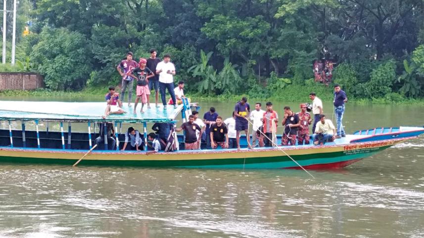 Boat-1.jpg