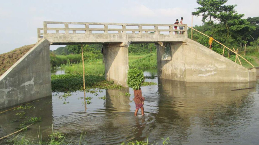 bridge-approach-road.jpg