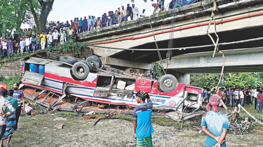 bus accident.jpg