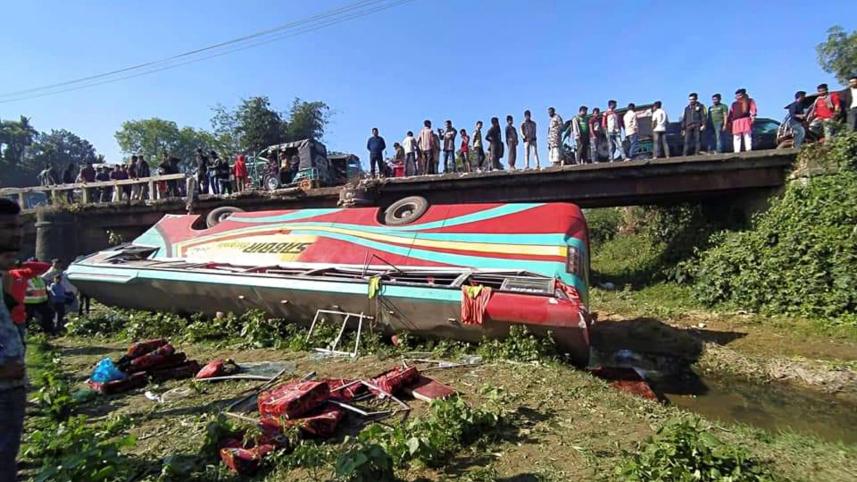 bus ditch Cox’s Bazar.jpg