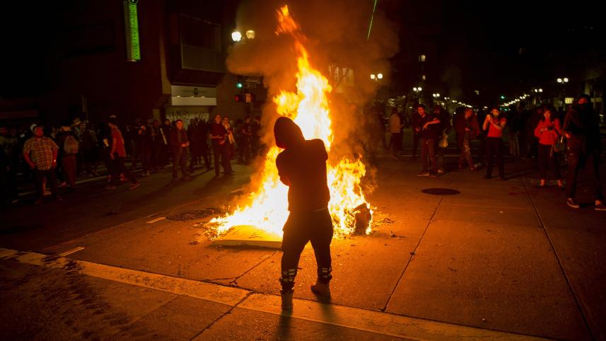 anti Trump 
