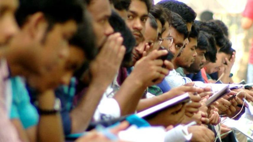Number of unemployed populations declined in Bangladesh