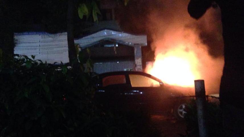 car on fire 1.jpg