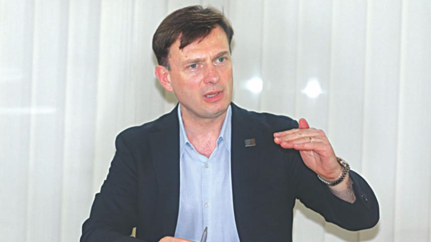 Christian Ewert.jpg