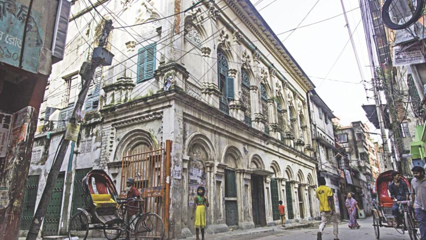 dhaka streets.jpg