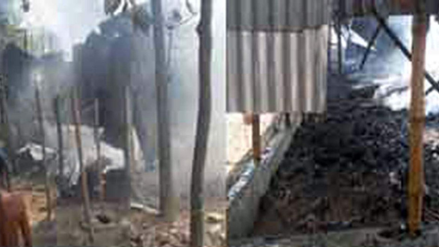 dinajpur fire.jpg