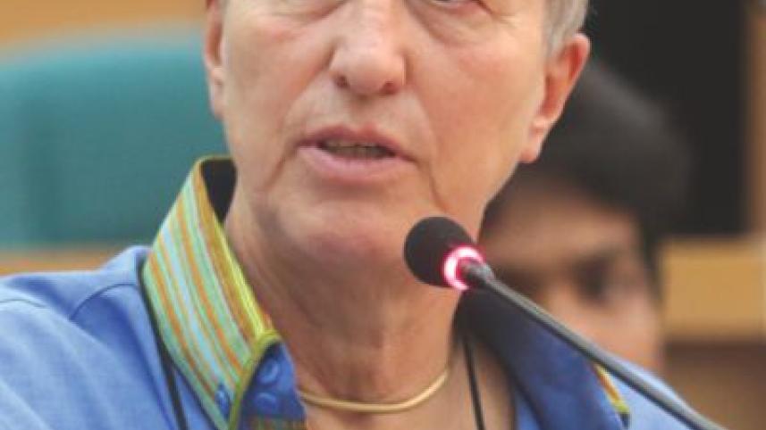 Dr. Saskia Wieringa