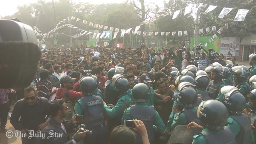 du-4_prabir.jpg