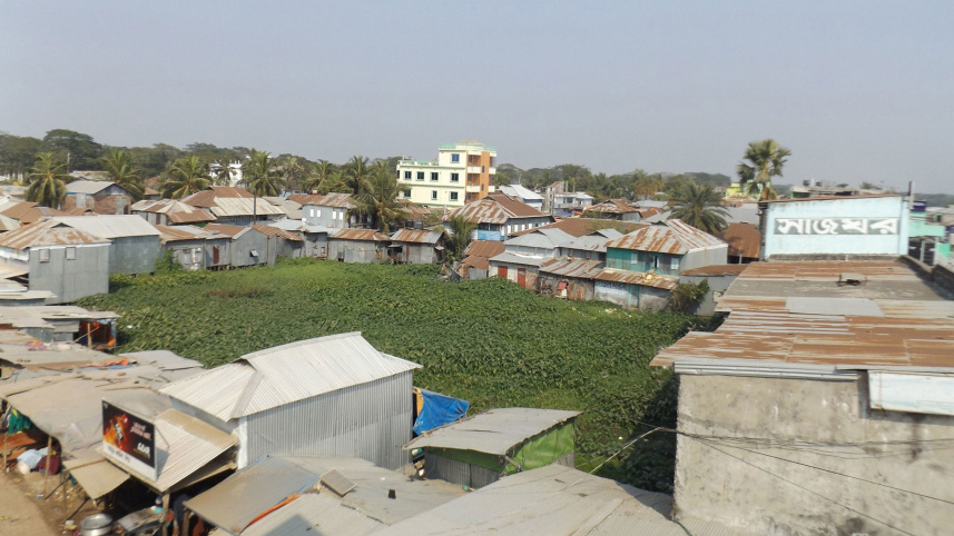 Encroachers-structures-govt-ponds.jpg