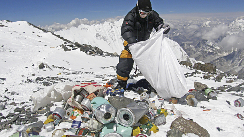 Everest.jpg