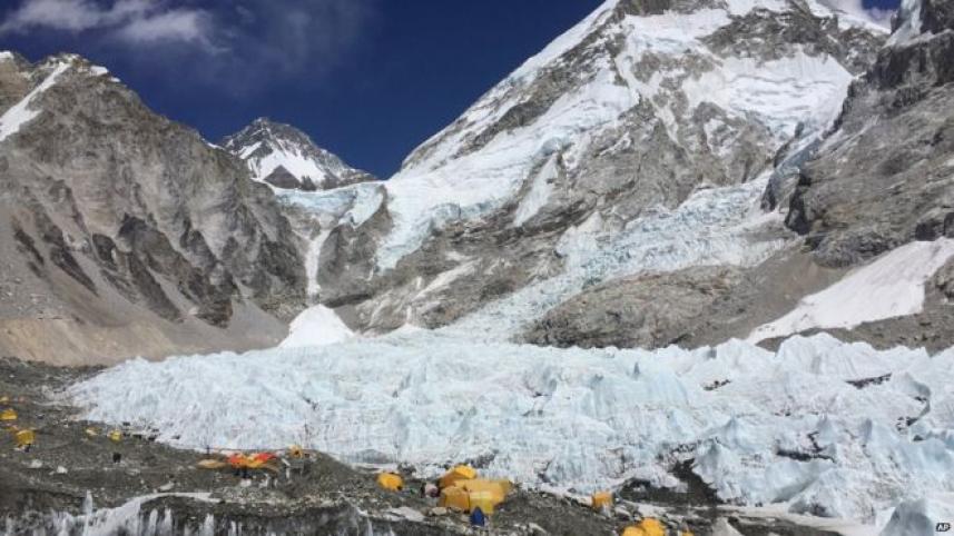 everest.jpg