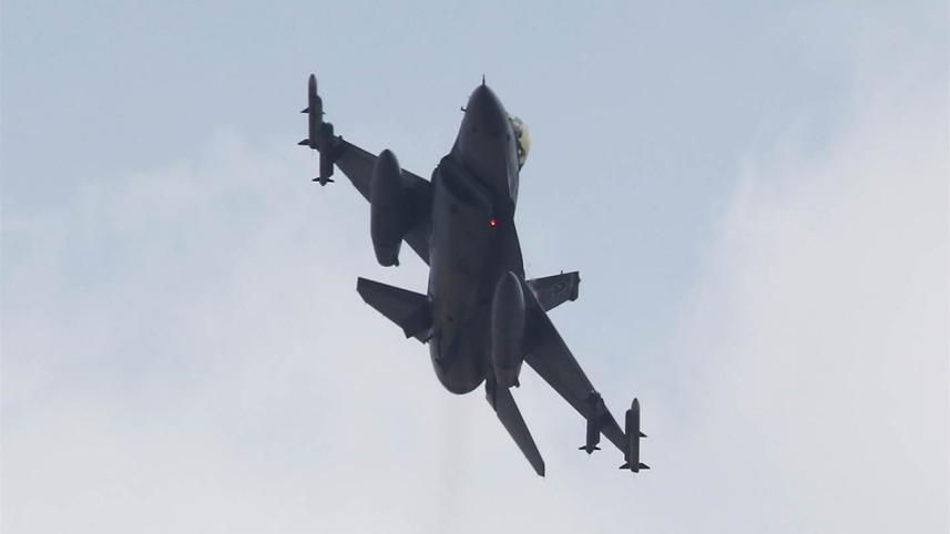 F-16.jpg