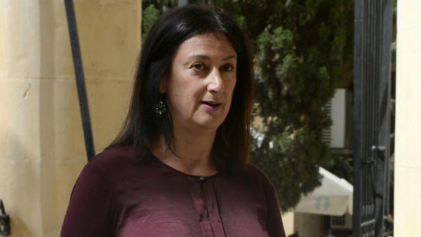 Car bomb kills Maltese journalist who exposed Panama paper link 