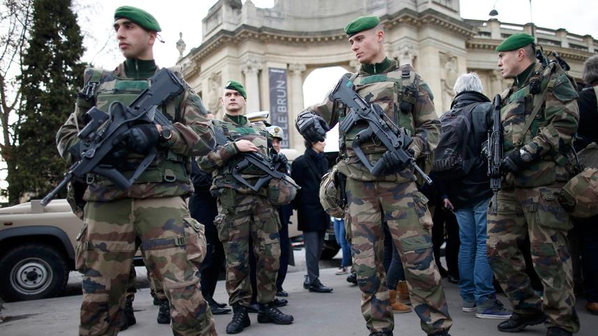 france-new-years.jpg